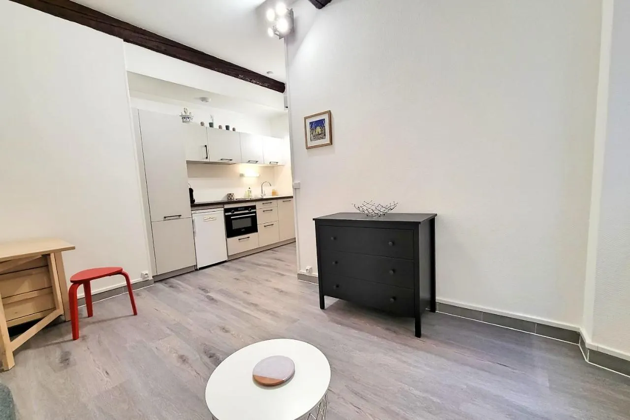 21M With Wifi In The Center And Near The Beach 방돌